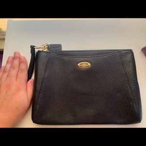 LG COACH WRISTLET